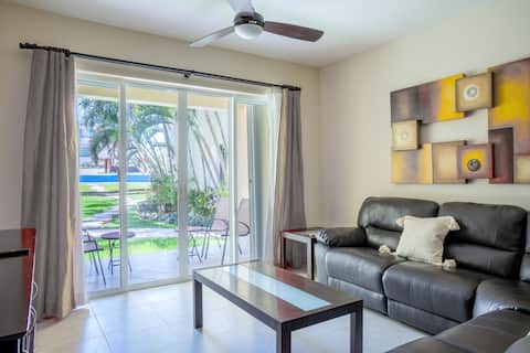 Successful Airbnb property: 2BR + Tropical Pool | Walk to Beach & 5th |VALUE in Zazil Ha