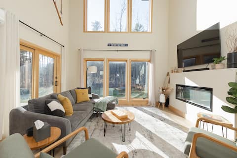 Popular Airbnb listing: Lake Everest Retreat in Wilmington
