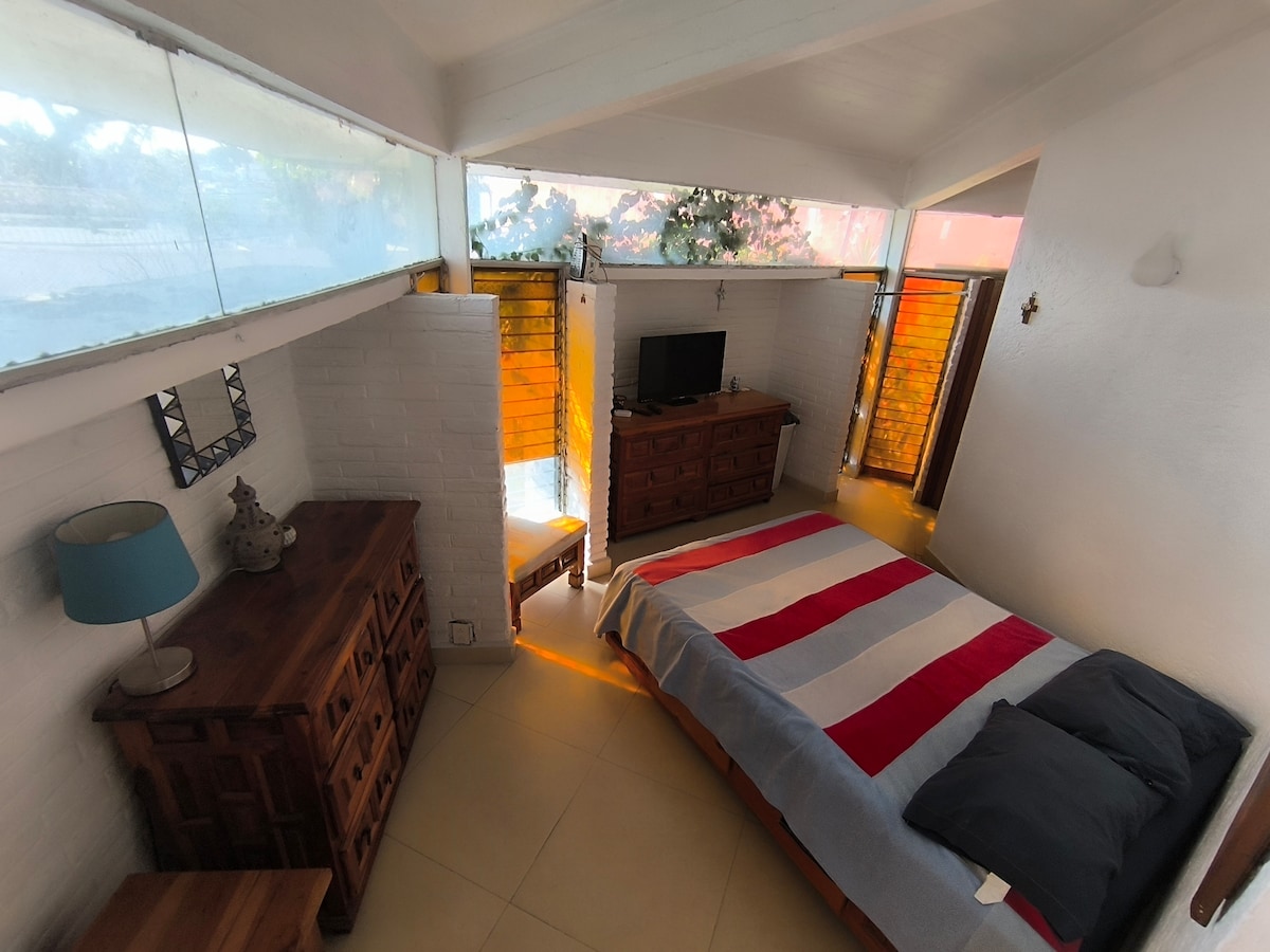 საძინებელი 1