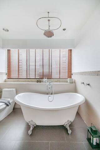 MIQ Asoke&Nana BTS/5BR Villa/Sukhumvit15/Luxury gallery image 3