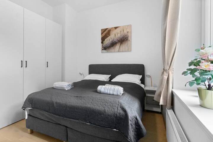 Spacious 3BR Apt in Frogner 2 WCs + Indoor Parking gallery image 3