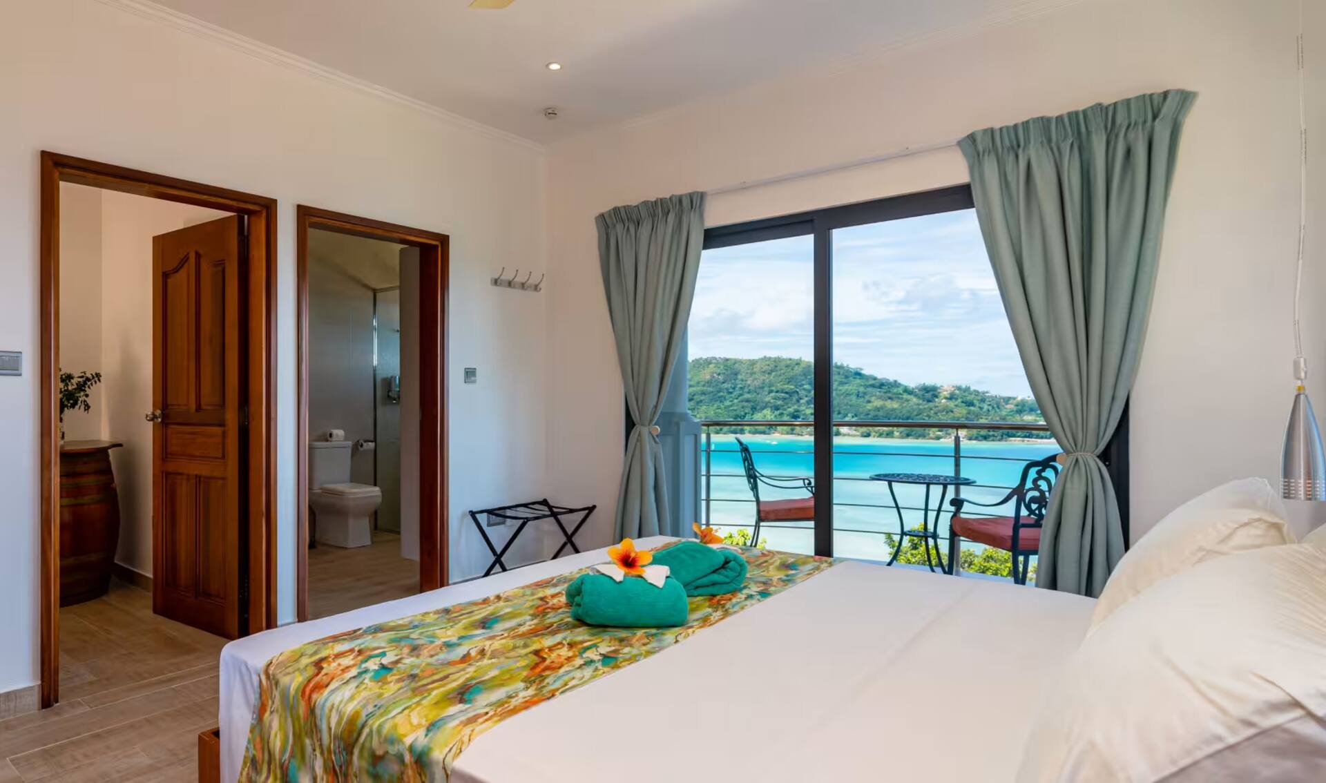 Deluxe Single Room Self Catering Apartment