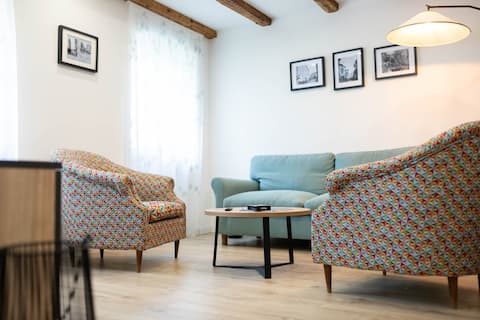 Popular Airbnb listing: Charming 4-Star Apartment Ad Villam Venire in Grad Buje