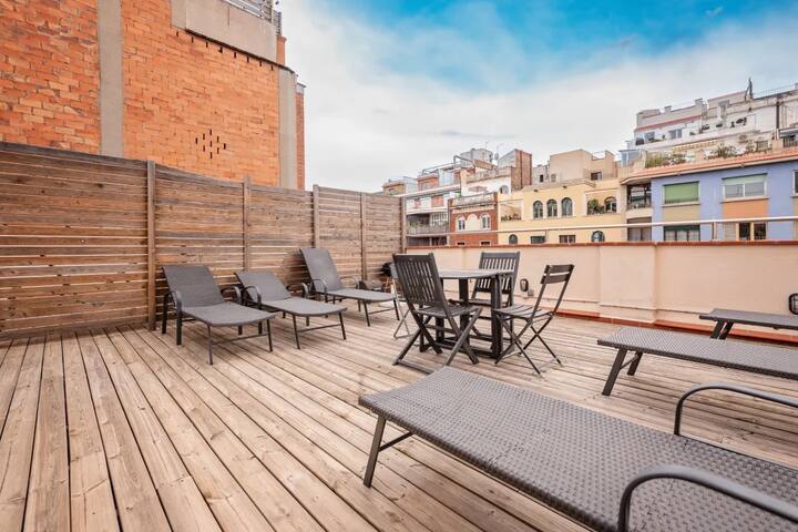 Nice 4 bedroom GroupFlat L’Eixample next old town gallery image 4