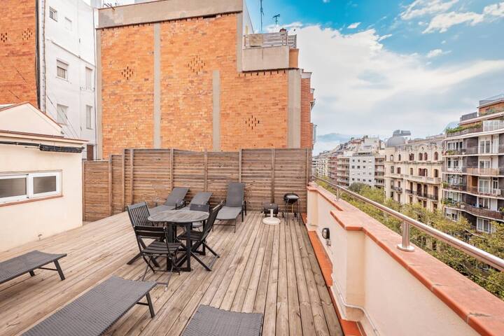 Nice 4 bedroom GroupFlat L’Eixample next old town gallery image 5