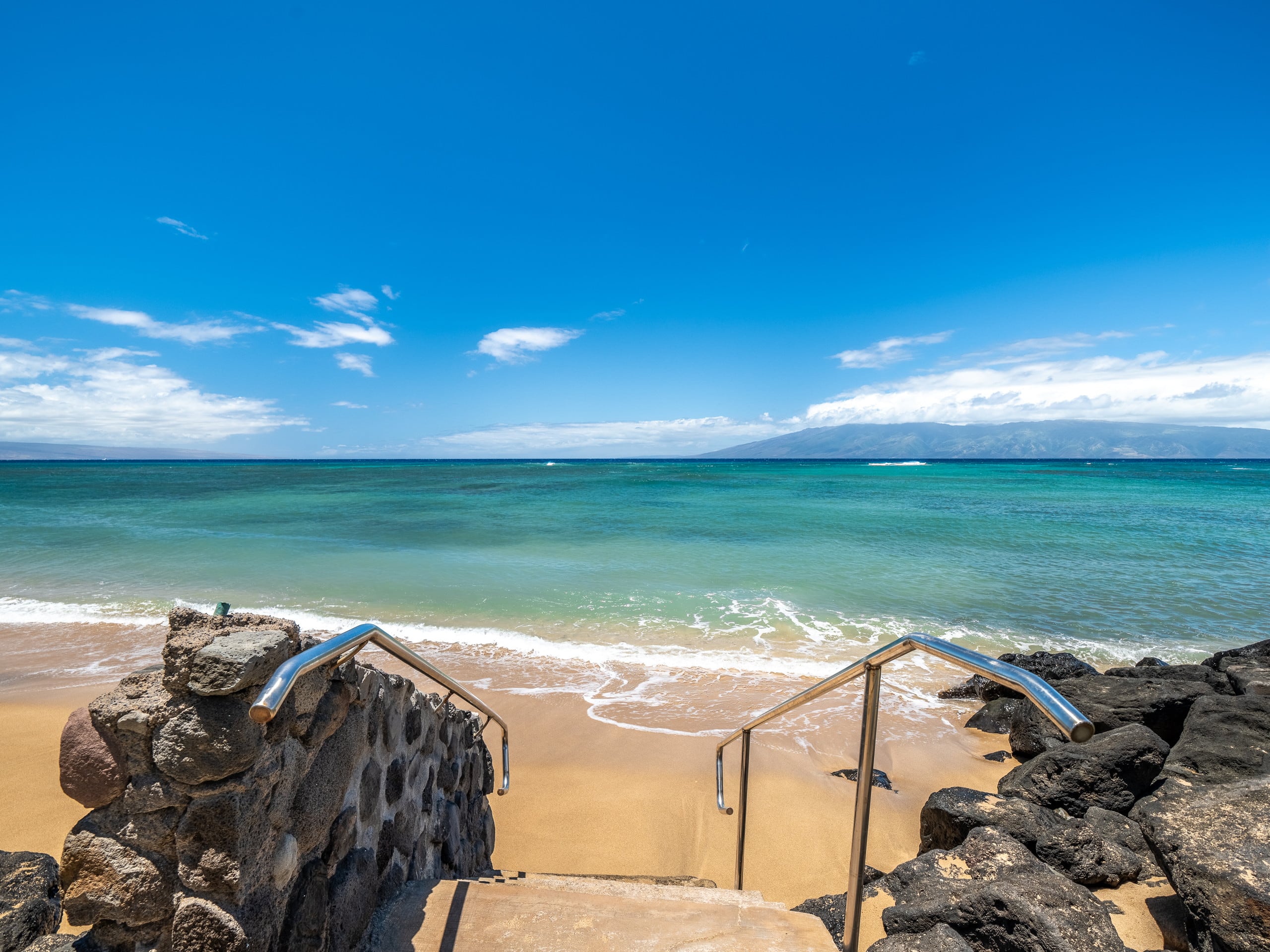 Condo in Lahaina · ★4.8 · 3 bedrooms · 5 beds · 2 private baths - Image 23