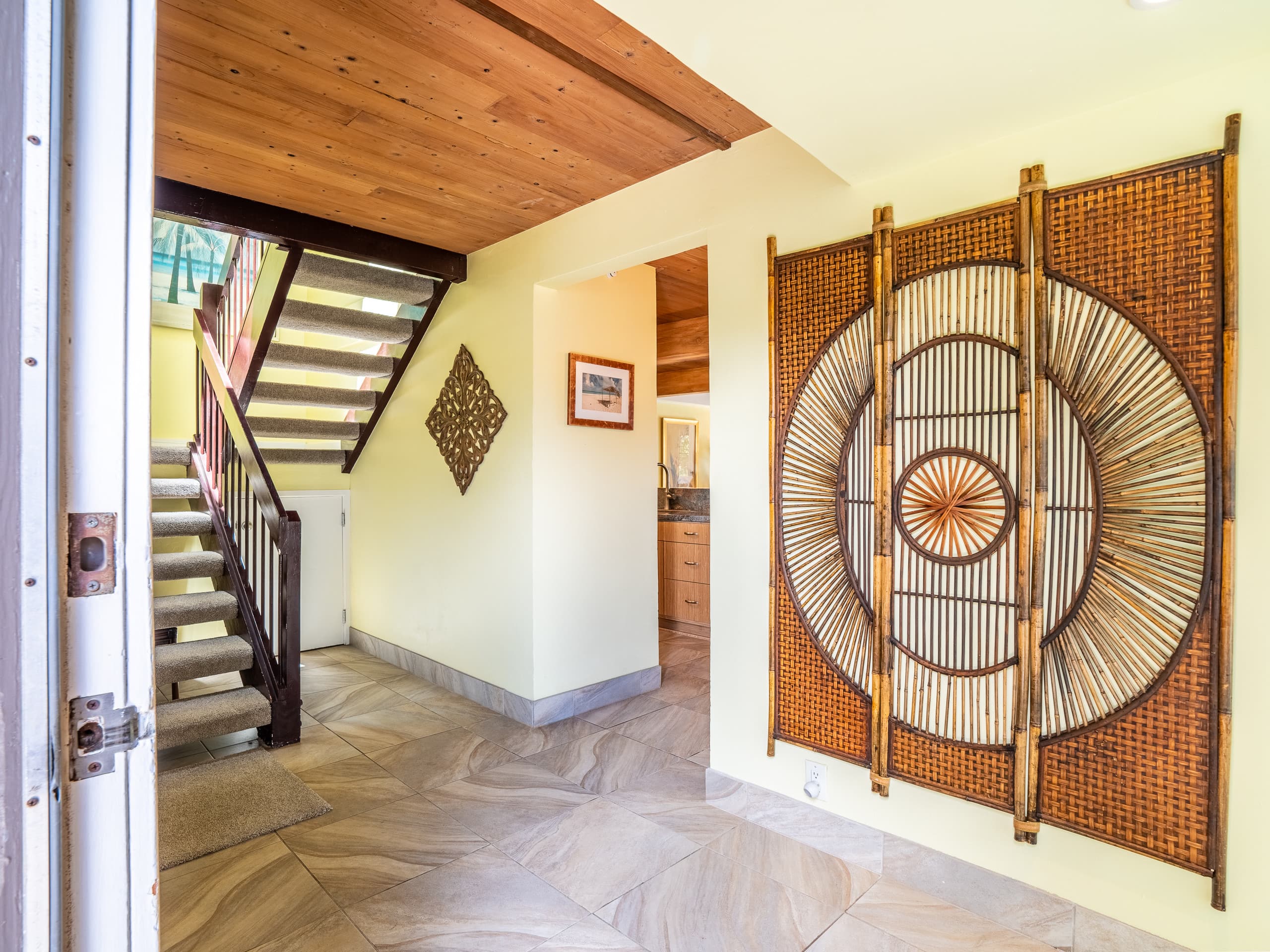 Condo in Lahaina · ★4.8 · 3 bedrooms · 5 beds · 2 private baths - Image 33