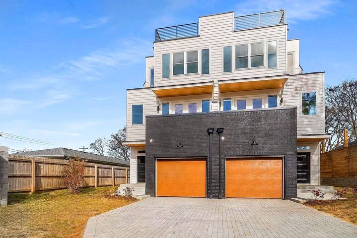 Best AirBNB for Bachelorettes: 5 Mins to Downtown gallery image 2