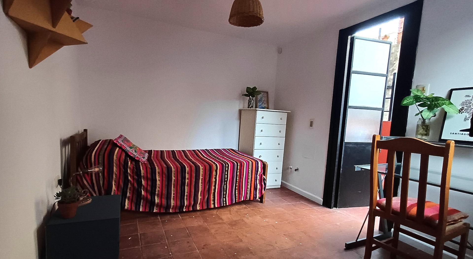 Room with terrace and private bathroom in Almagro