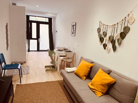 Propiedad de Airbnb exitosa: Quiet cottage in a park close to the sea and beach en Camins Al Grau