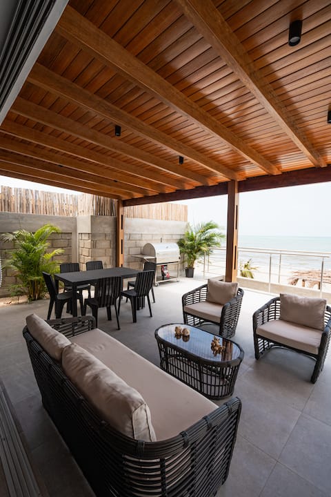 Luxury House in Zorritos, Pool and 5 Bedrooms + AC