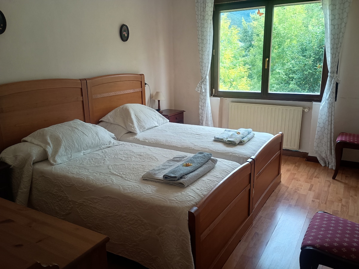 غرفة النوم 1