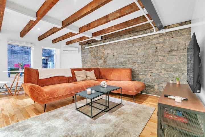 cozy 2bdr in the heart of old montreal