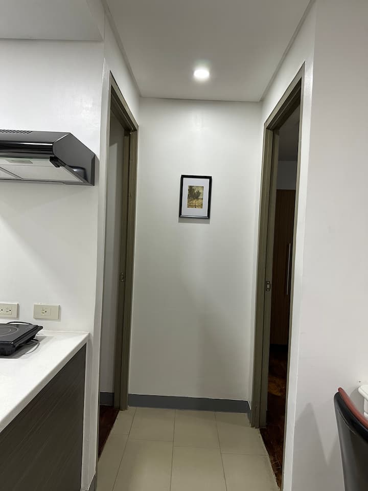 Spacious 2 Bedroom Condo In Poblacion, Makati - Makati