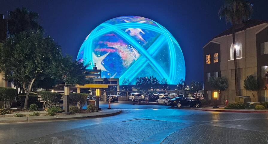 Your Luxury Villa next to Vegas Strip and Sphere