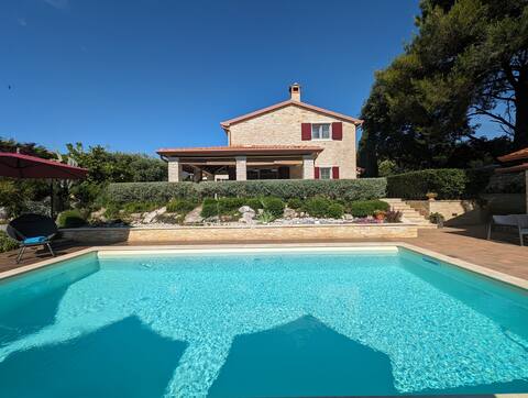Villa Eda, premium, pool, 14 guests, top reviews
