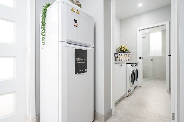 Luxurious house near flemington racecourse gallery image 5