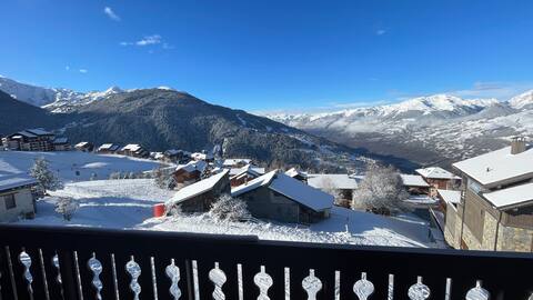 Vallandry, 3 bedrooms, Ski-in ski-out, Terrace, Fireplace