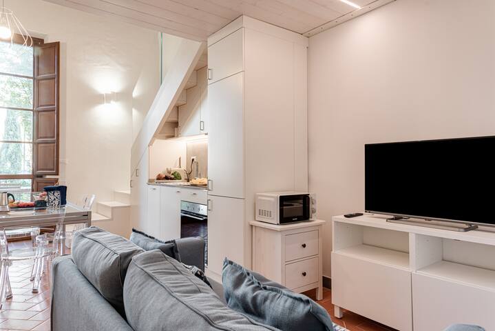 Tommy – Sweet Dreams in Florence gallery image 2