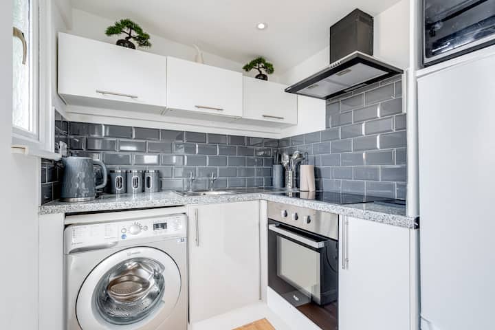 Waterbank Cabin - Beckenham