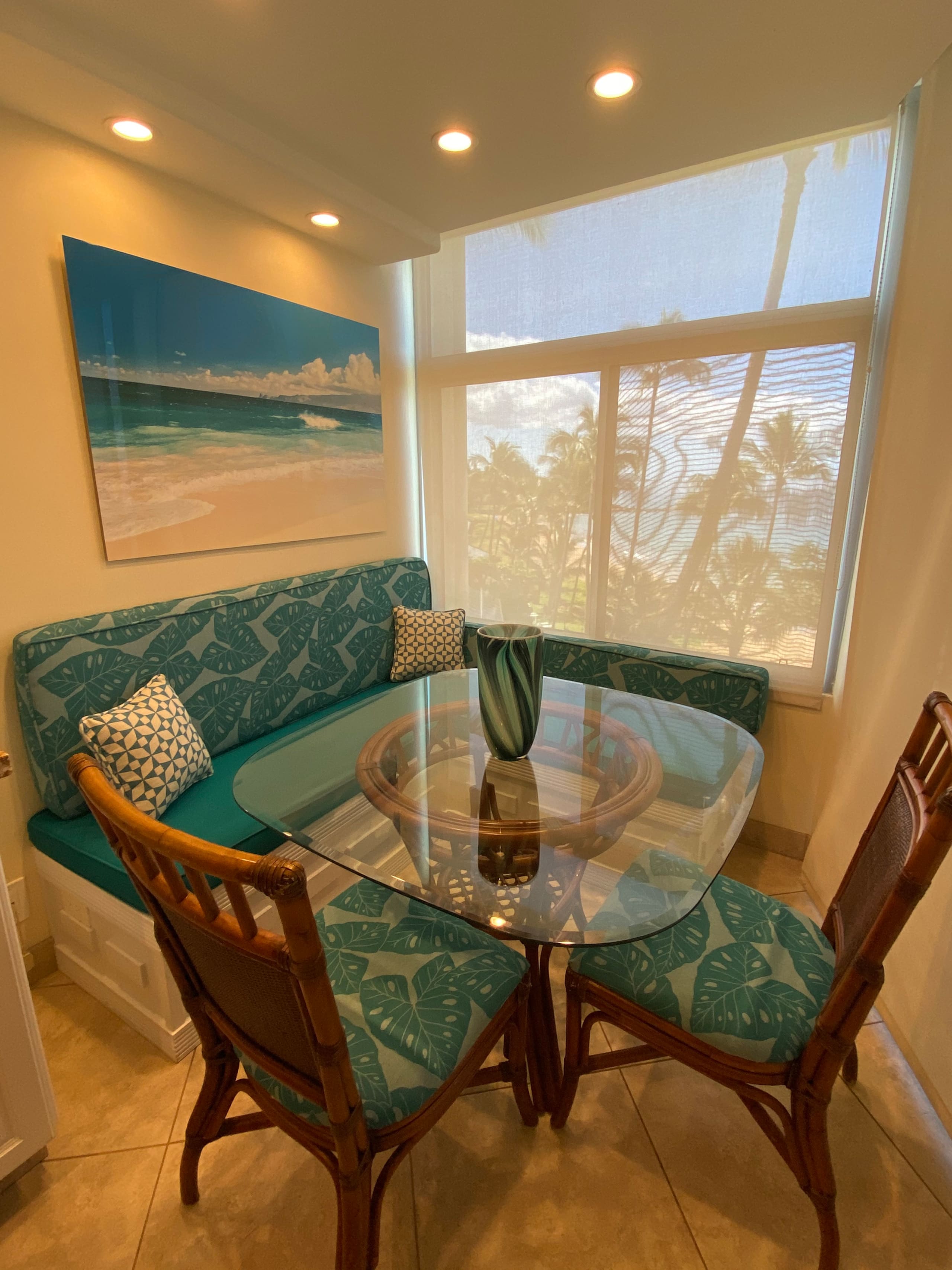 On the beach, South Maui condo - Image 11