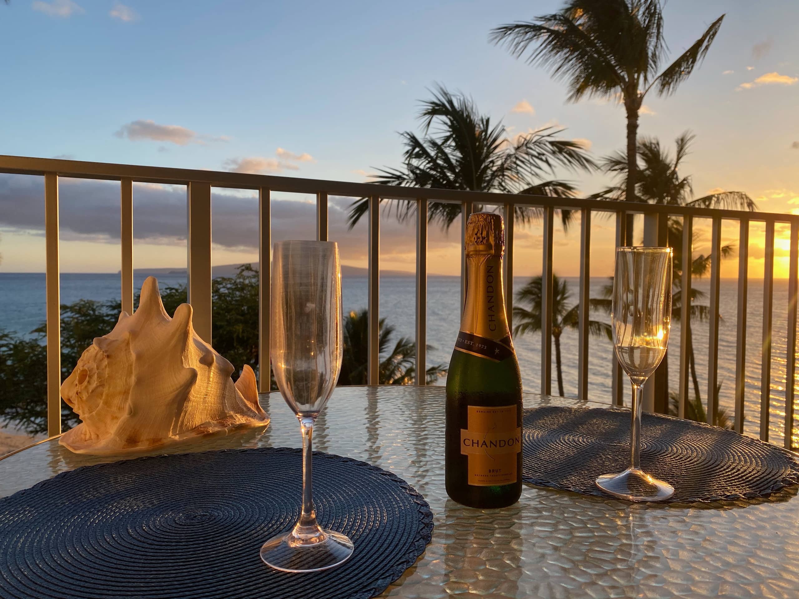On the beach, South Maui condo - Image 9