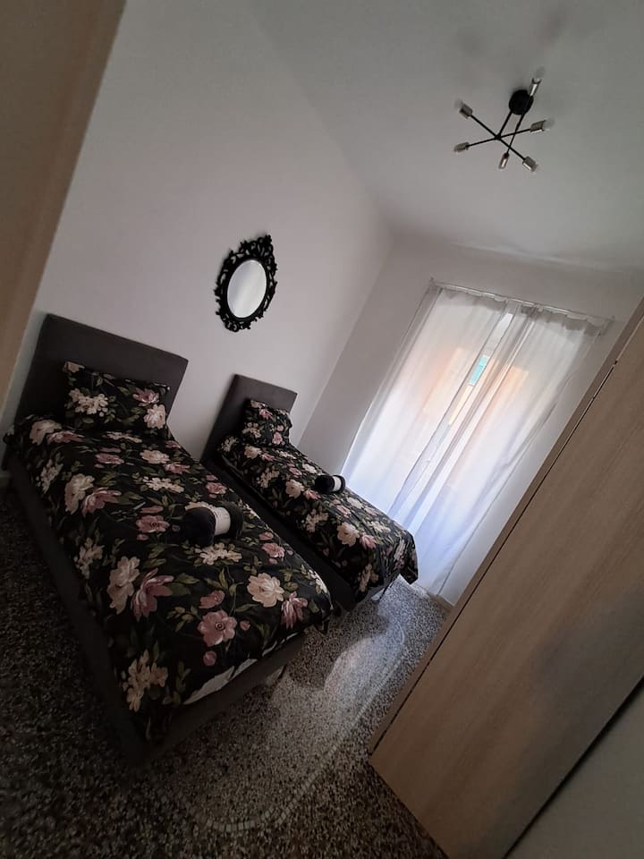 საძინებელი 1