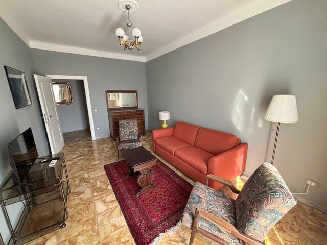 Attico Mugnai – Stylish Penthouse in Rome gallery image 2