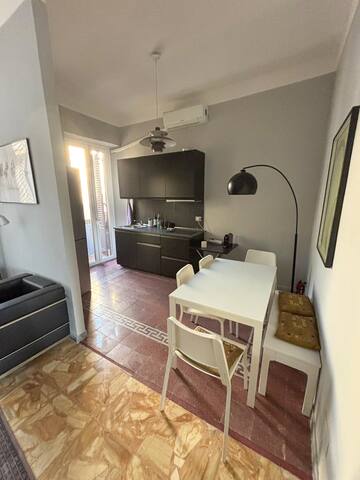 Attico Mugnai – Stylish Penthouse in Rome gallery image 3