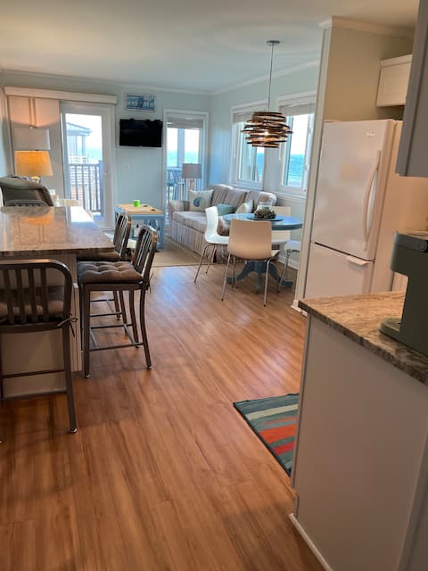 Top performing Airbnb: Direct Oceanfront / Peaceful Paradise in Crystal Coast