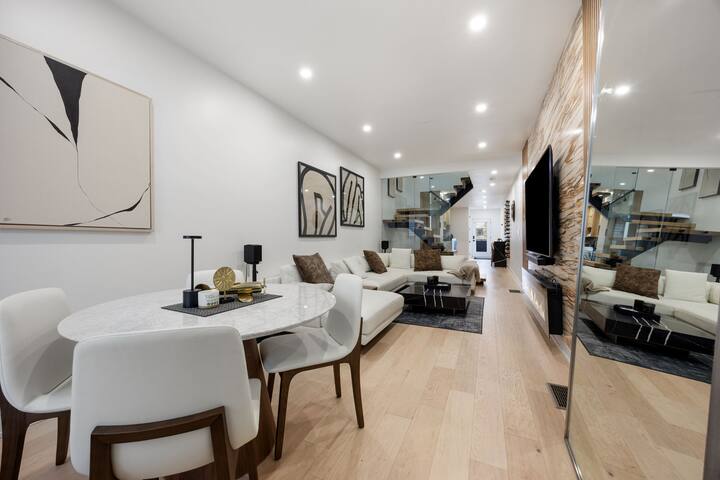 Luxury Home King West gallery image 3