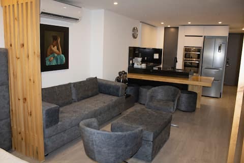 Popular Airbnb listing: Mountain Loft - Balcony - A/C - Sunset View in Bucaramanga