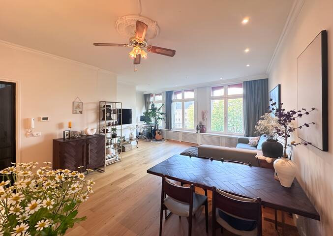 Luxury canal-view 2BR in center + Rooftop Terrace gallery image 4