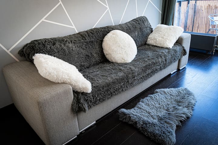 Tiger Deluxe Suite gallery image 2