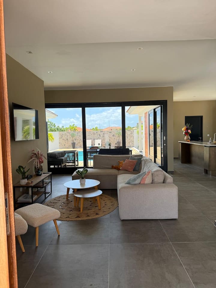 მისაღები ოთახი