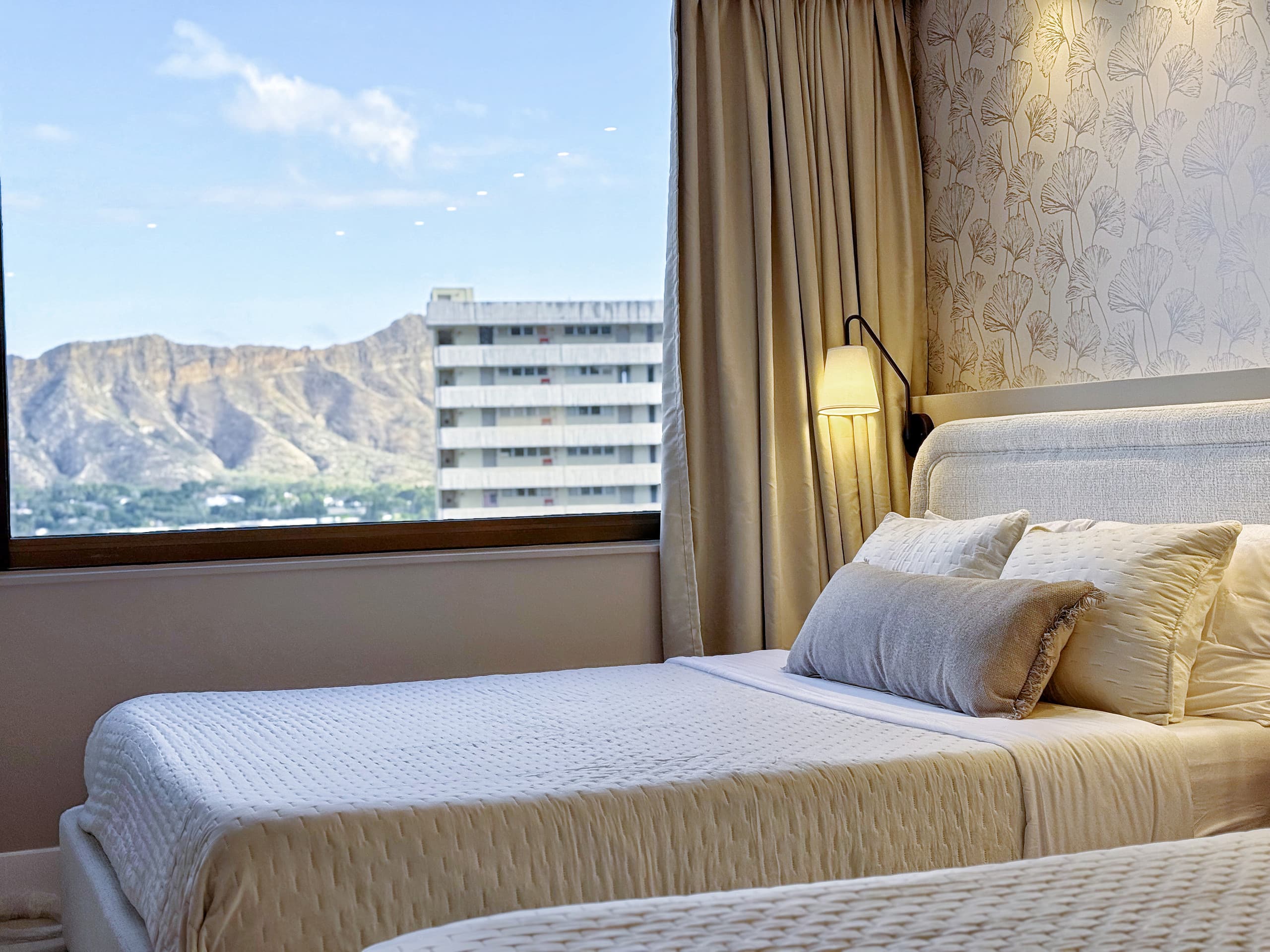 23F-Newly Renovated-Diamond Head View-1BR/Parking~ - Image 29
