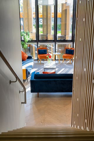 City Meets Bay I Resort Style Pool Gym gallery image 2