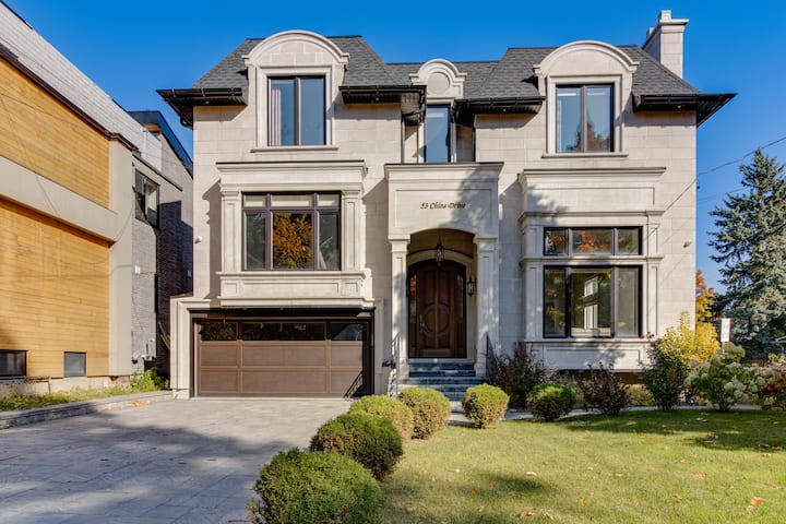 Luxury Duplex House In Bluffs. - Toronto