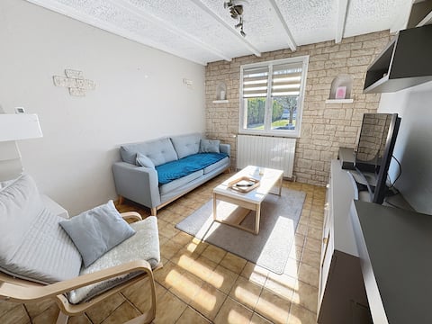 Propriété Airbnb réussie: Cozy cottage with garden & private garage 10 min from Reims à Marne