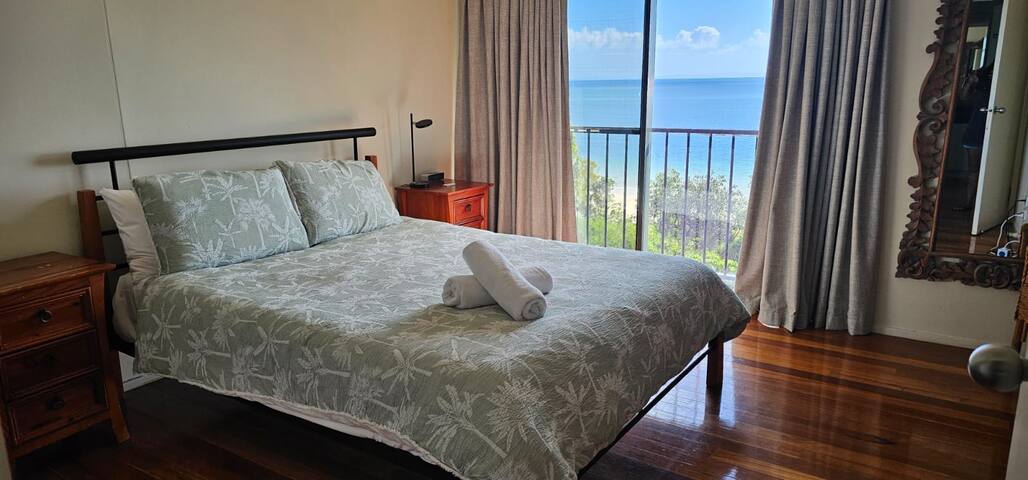 Coign 7 – Spacious Island Home Overlooking the Bay gallery image 4