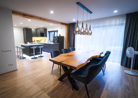 Luxury Guest House - Hot Tub & Sauna in Valmiera