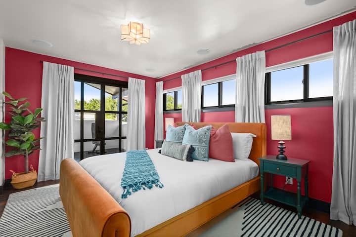 Master bedroom opening up to the outdoor workout space.