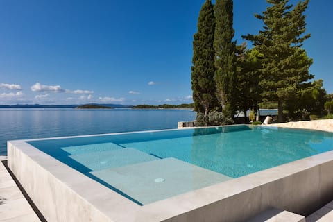 Villa FUX Eternity