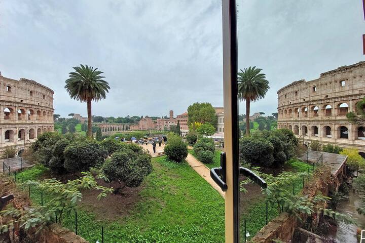 romance al colosseo 3 gallery image 5
