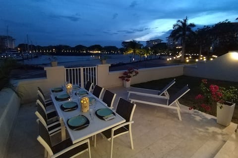Marina Condo W/Terrace & Patio