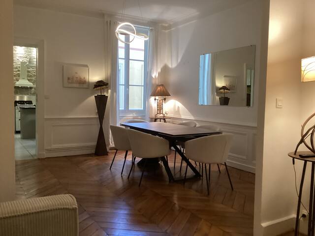 Le Roosevelt, appartement 100m2, dans le 6ème .