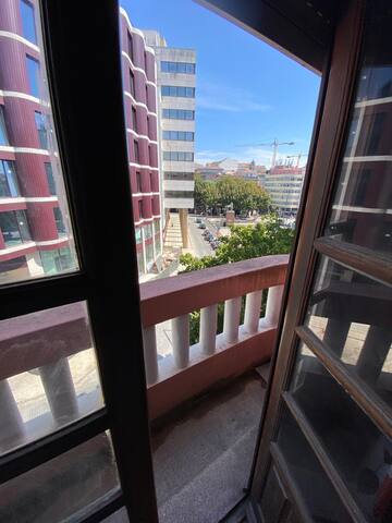 Spacious, comfortable, great flat. gallery image 5