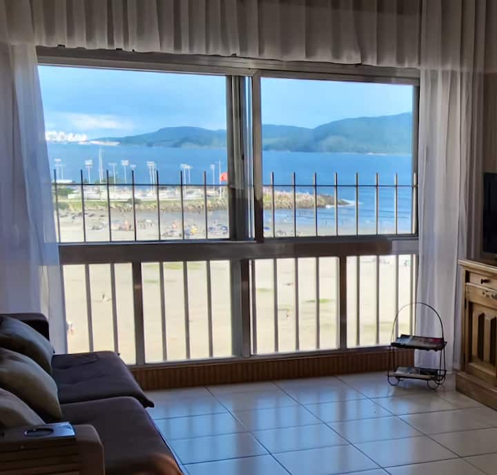 Apto Pé Na Areia -4 Quartos - 2 Vgs - Ar Cond. - Santos, Brasil