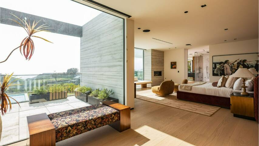 Designer Coastal Retreat in Modern Malibu Haven