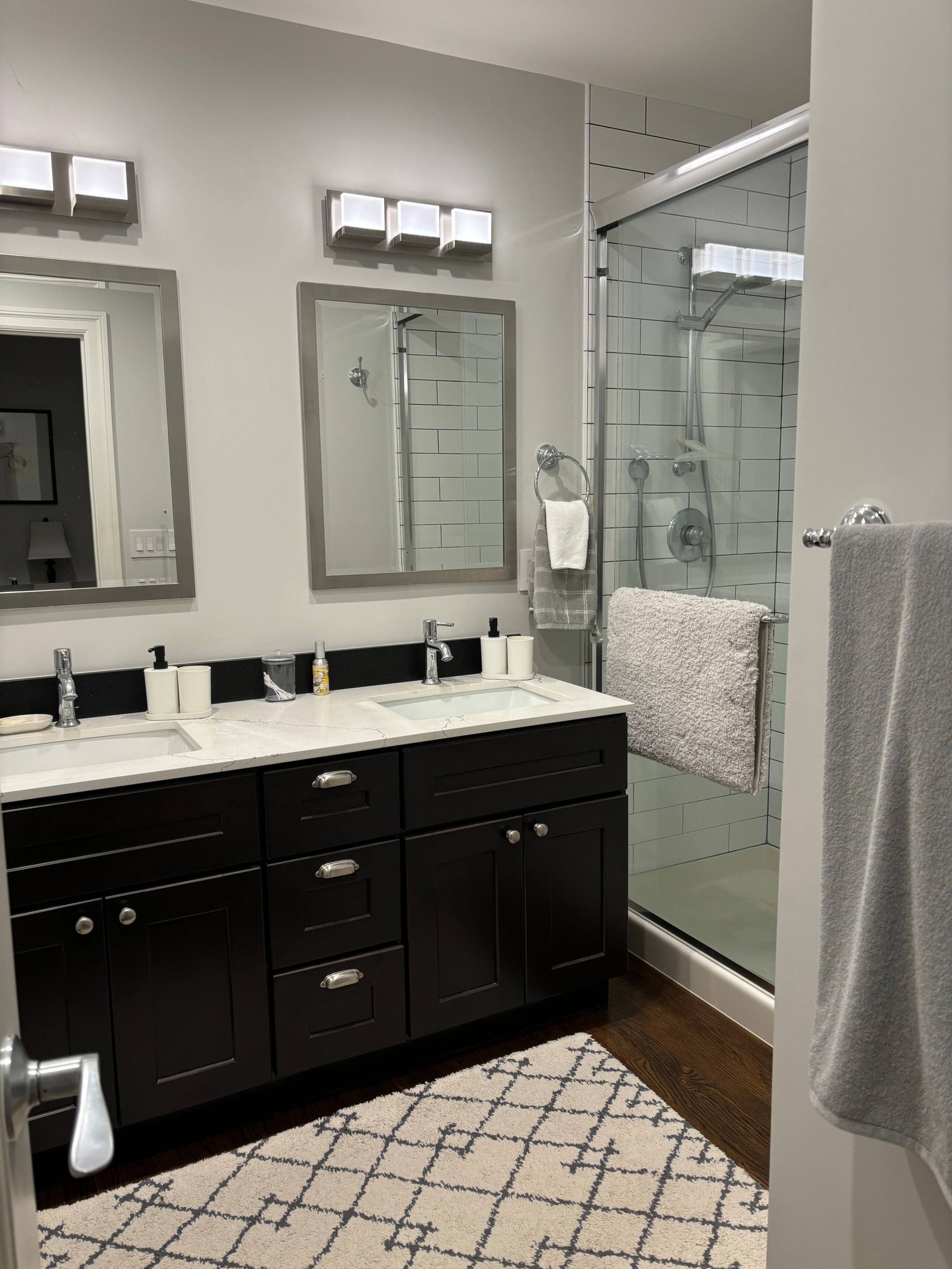 Home in San Francisco · ★4.97 · 1 bedroom · 2 beds · 1 bath - Image 16